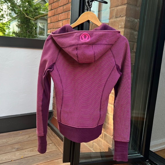 Lululemon Full Zip Scuba Hoody size 6 - Picture 3 of 6